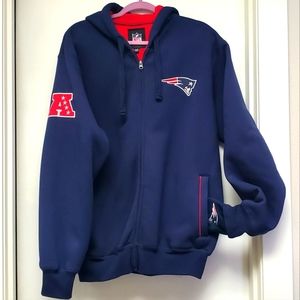 NWT Patriots Hoodie - Size Large - Matching Gloves Included!